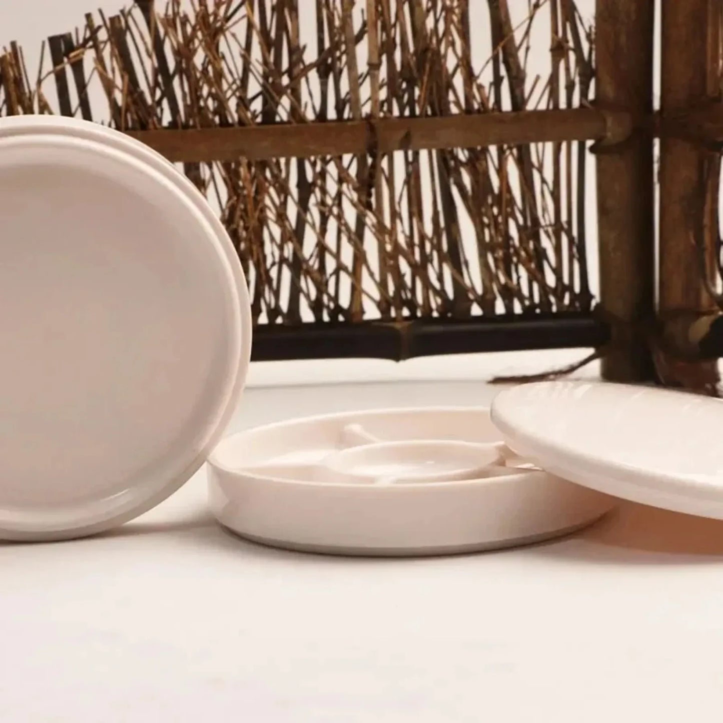 Imitation Porcelain Round Palette with Lid Acrylic Watercolor